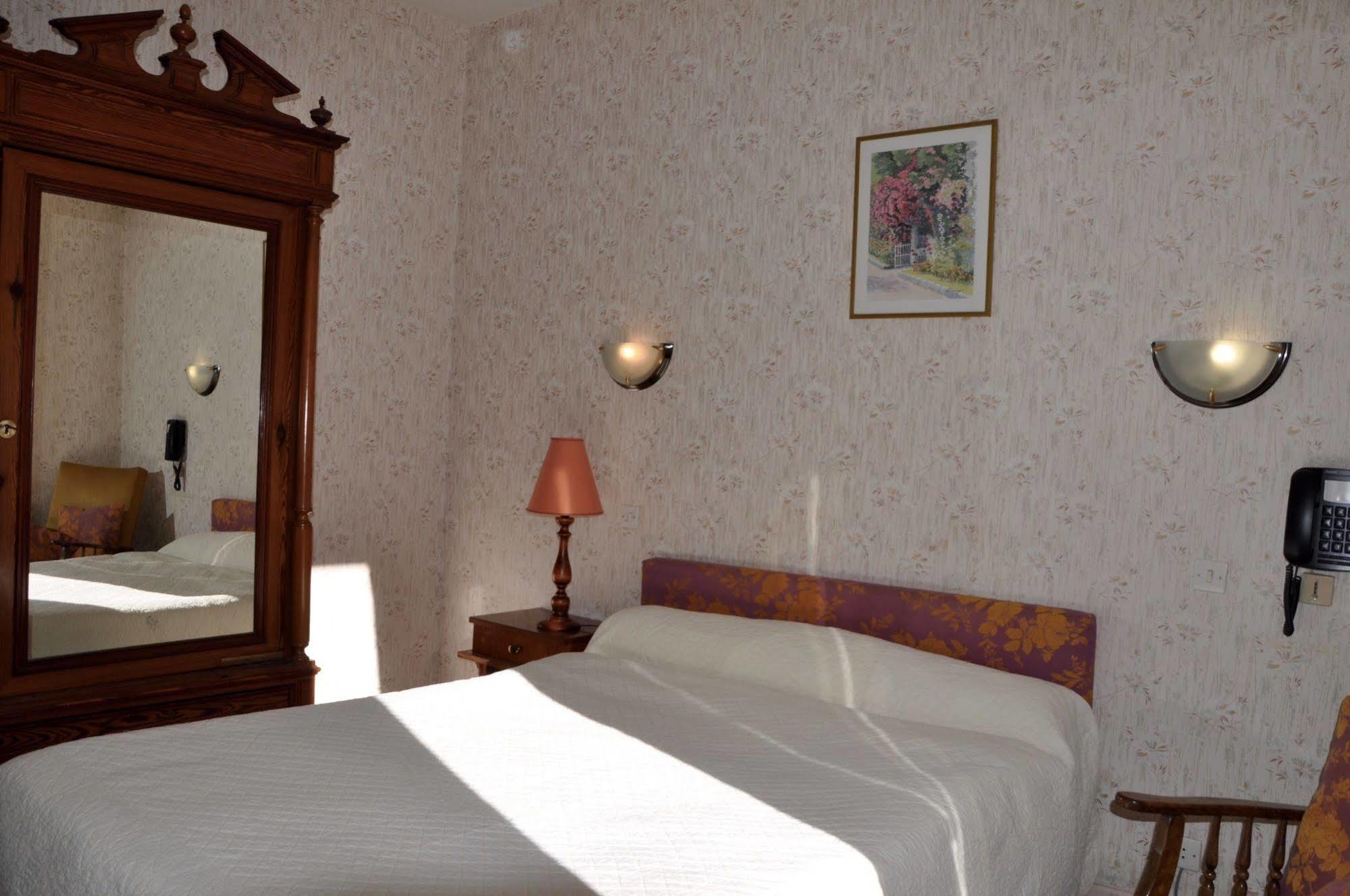 Hotel Des О-Бон Экстерьер фото